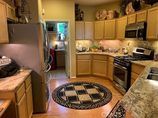 Foto del edificio - 23959 Snowberry Ct