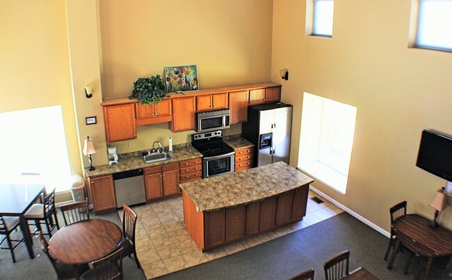 Newbury Village Apartments Burlington, IA