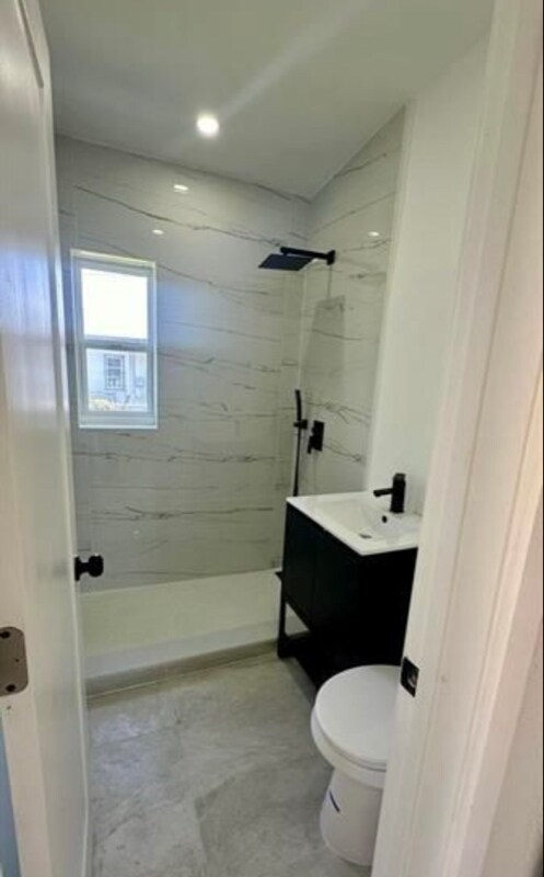 Foto del edificio - 1825 NW 74th St