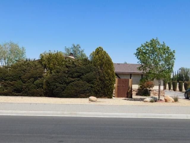 Building Photo - 13077 Navajo Rd