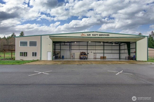 Building Photo - 191 Airport Rd