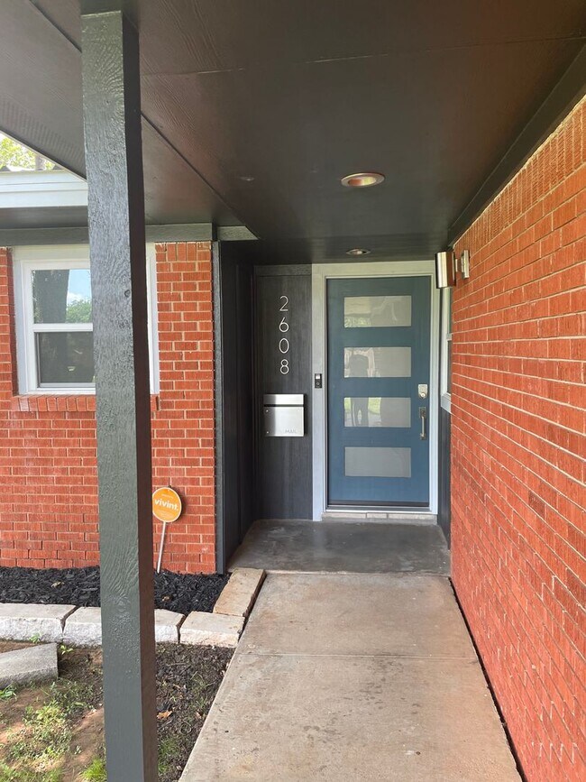 Building Photo - 2608 Raleigh Avenue - Unbelievably beautif...