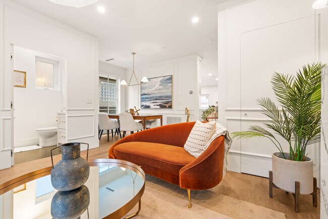 Photo du bâtiment - 1761 W 16th Ave