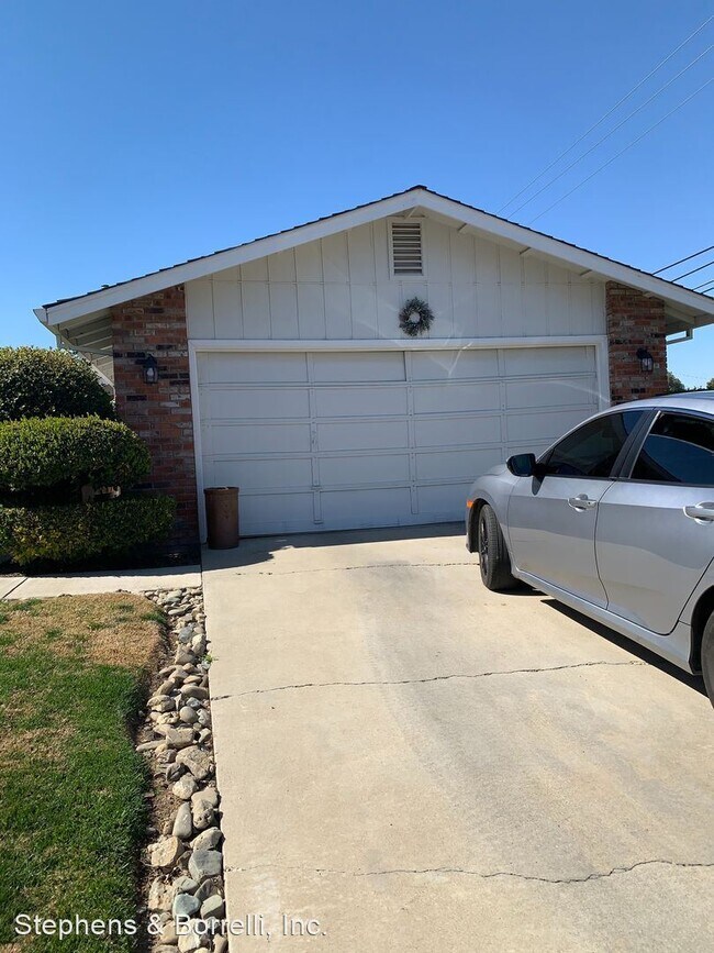 Building Photo - 3 br, 2 bath House - 1508 Inyo Avenue-A