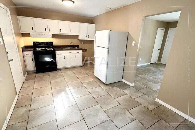 Building Photo - Beautiful 3 Bed/1 Bath Home in West Mobile!