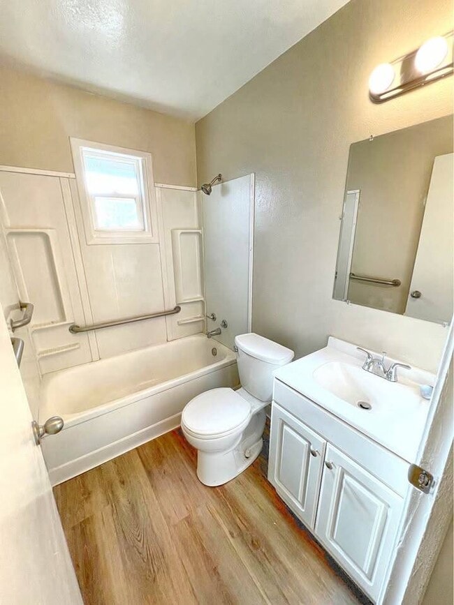 Building Photo - 4160 Oro Ln