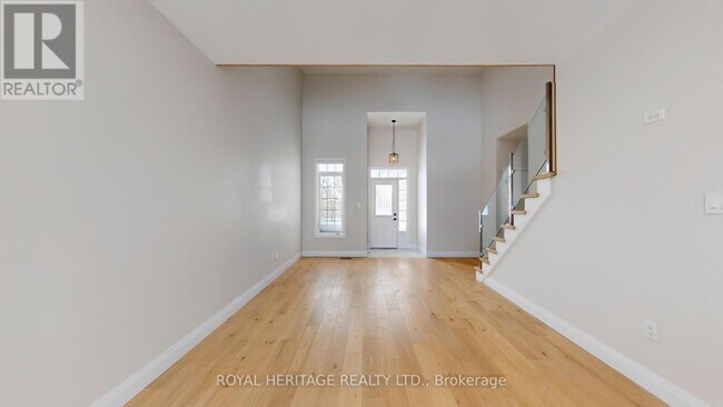 Photo du bâtiment - 53 Meadows End Cres