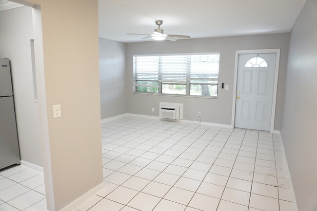 Building Photo - 294 Chatham O