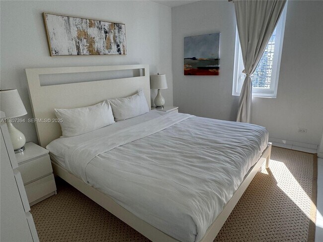 Foto del edificio - 2301 Collins Ave