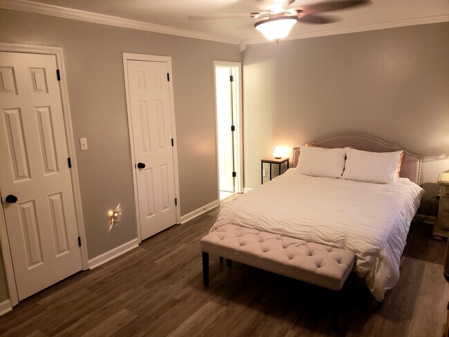 Foto del edificio - 2845 Wynterhall Rd SE