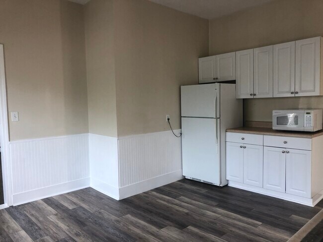 Kitchen - 115 Branch St