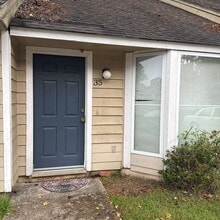Building Photo - 501 Kennon Ln