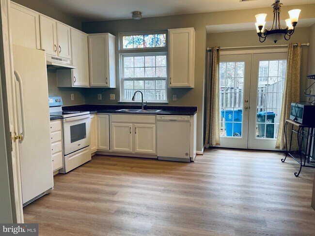 Foto del edificio - 12436 Selkirk Cir