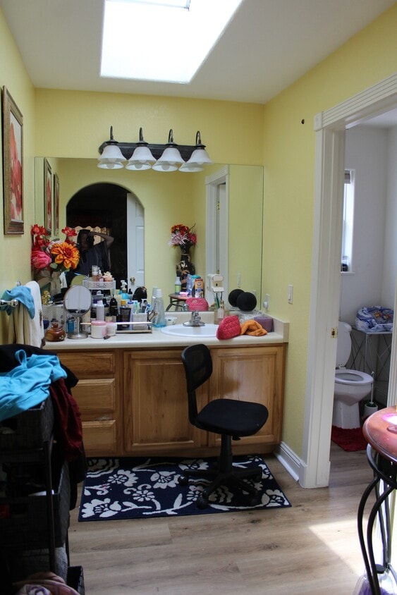 Building Photo - 165 Caywood Ct