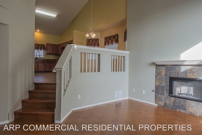 Building Photo - 3 br, 2 bath House - 701 Portillo Dr
