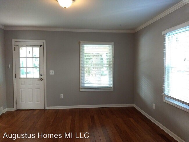 Foto del edificio - 2 br, 1 bath House - 339 E Maplehurst St