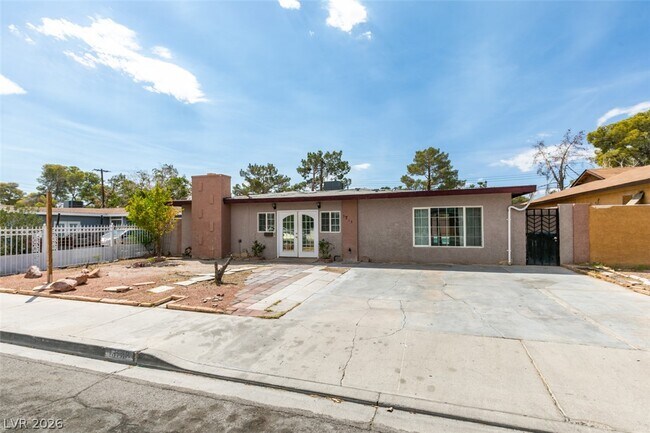 Building Photo - 3713 San Joaquin Ave