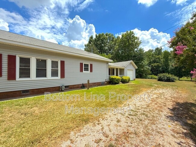 Foto del edificio - 245 Mt Moriah Church Rd