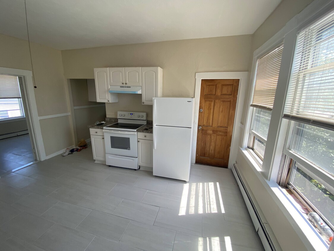 Kitchen - 12 Shepard St