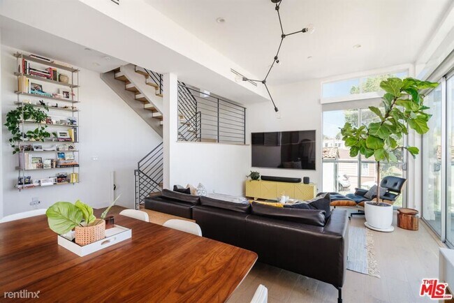 Foto del edificio - 3 br, 3.5 bath House - 3101 S Dakota Dr