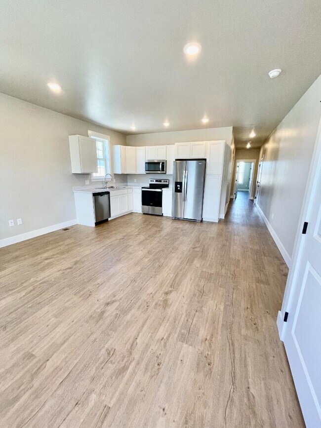 Foto del edificio - 6129 Elysian Rd