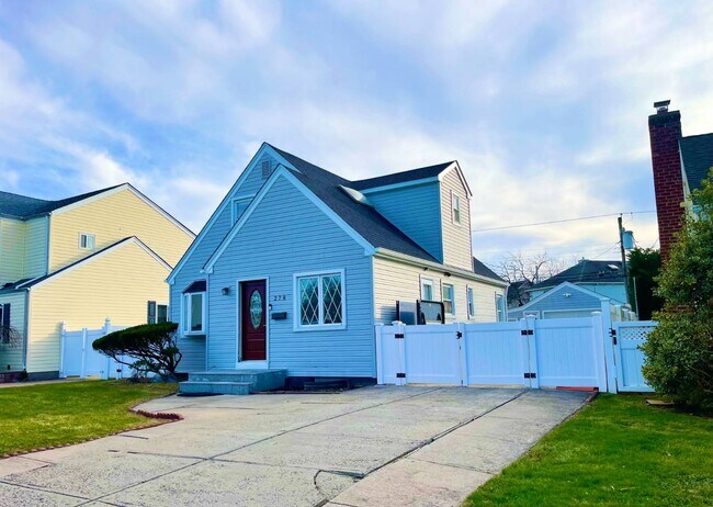 Foto del edificio - 278 Devonshire Dr