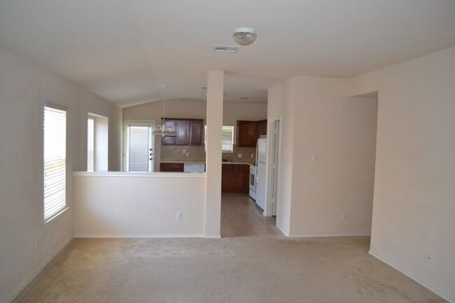 Building Photo - Charming 4-Bedroom Home in Settlers Crossi...