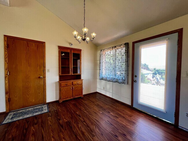 Foto del edificio - Move in special - $150 off first month's rent!