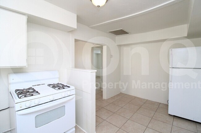 Foto del edificio - 1149 E 5th St