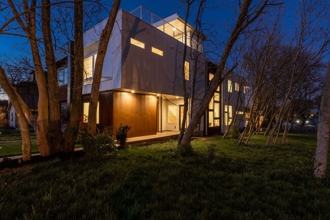 Photo - Thoughtfully Designed and Professionally Managed in Sought-After Germantown! House