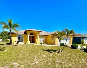 Building Photo - 7185 Summit Dr
