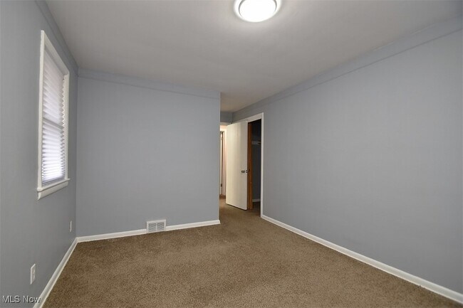 Foto del edificio - 4666 E 86th St