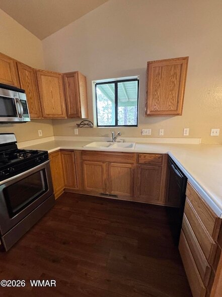 Foto del edificio - 574 Walnut Creek Loop