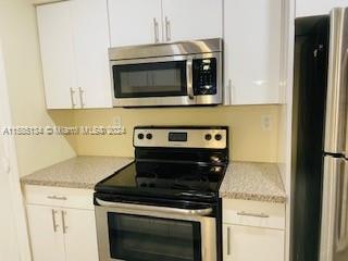 Foto del edificio - 17425 NW 67th Pl