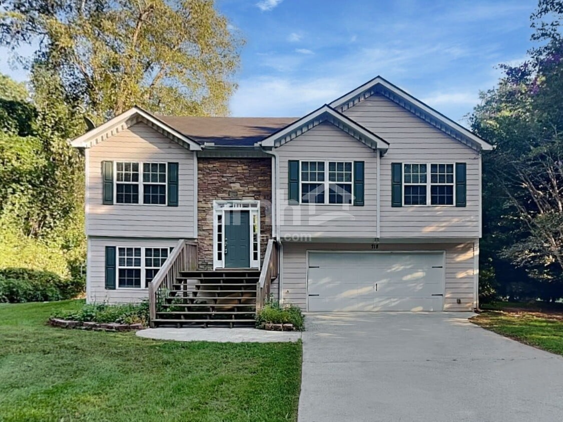 Primary Photo - 718 Nottingham Dr