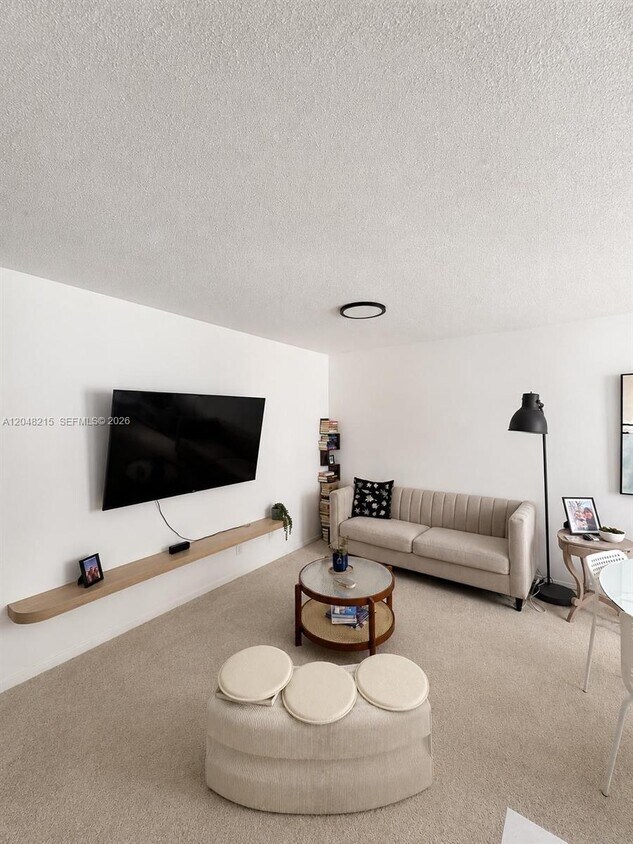 Foto del edificio - 3501 Van Buren St