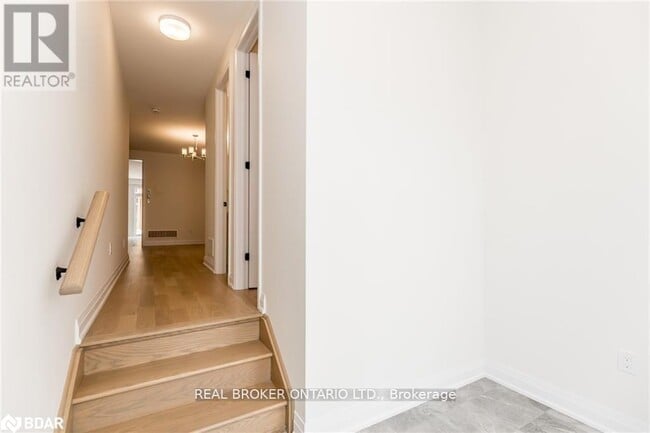 Building Photo - 11 Sweet Cicely St