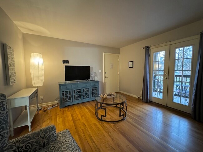 Foto del edificio - 4504 Holly St