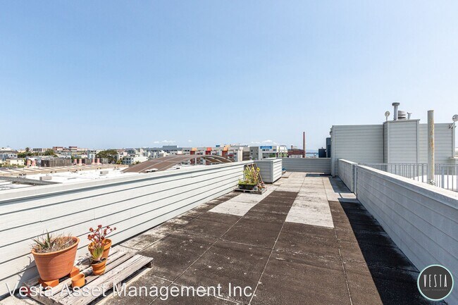 Building Photo - 3 br, 3 bath House - 1099 23rd Street, #15
