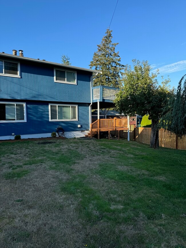 Building Photo - 5635 N 49th St