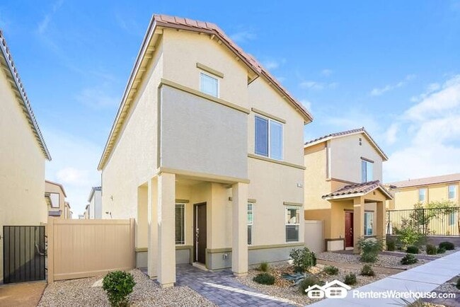 Building Photo - Renters Warehouse proudly presents this "l...