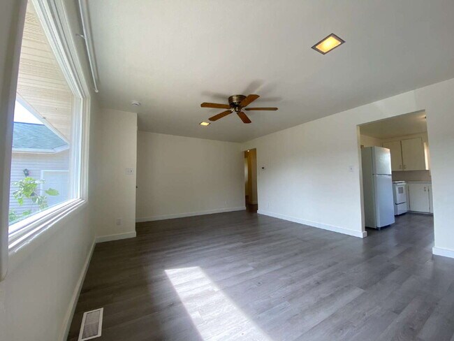 Foto del edificio - Charming 2-Bed Duplex Retreat in Bellingha...