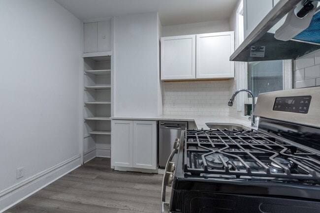 Foto del edificio - 4913 Yew St