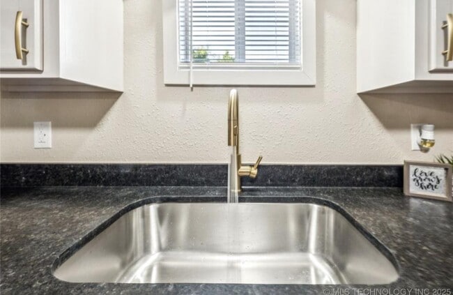 Foto del edificio - 306 Short St