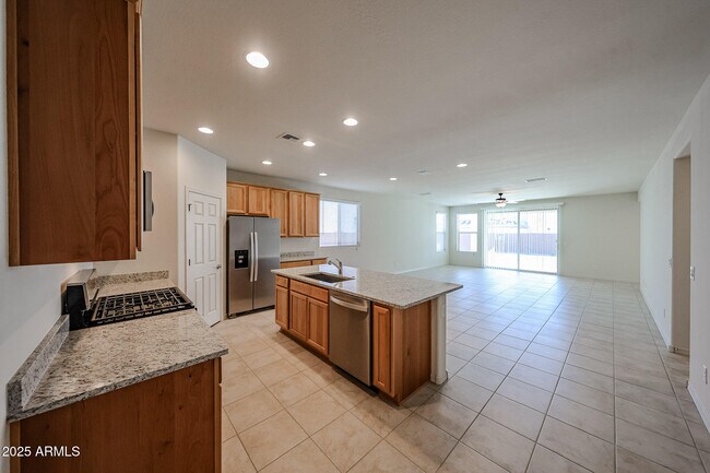 Foto del edificio - 25503 N 172nd Ln
