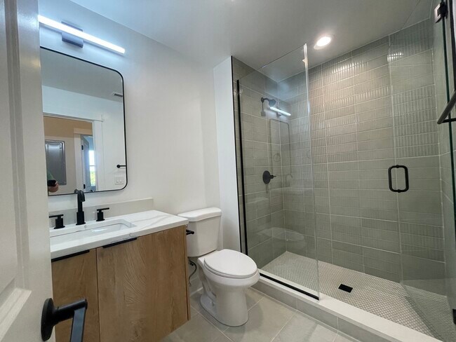 Foto del edificio - 4641 N Ashland Ave
