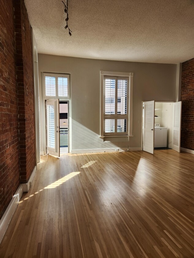 Photo - 1744 Blake St (Denver, CO)