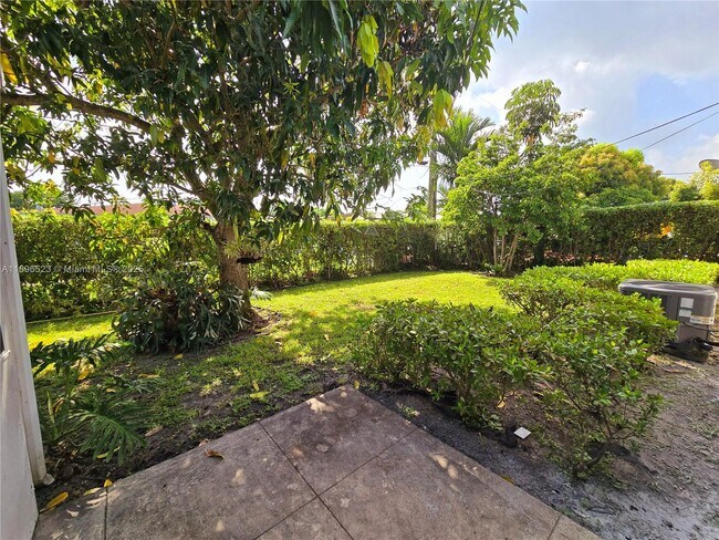 Foto del edificio - 18441 NE 20th Pl