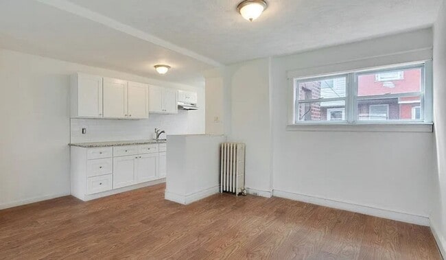 Building Photo - Charming 2BR House in Philadelphia