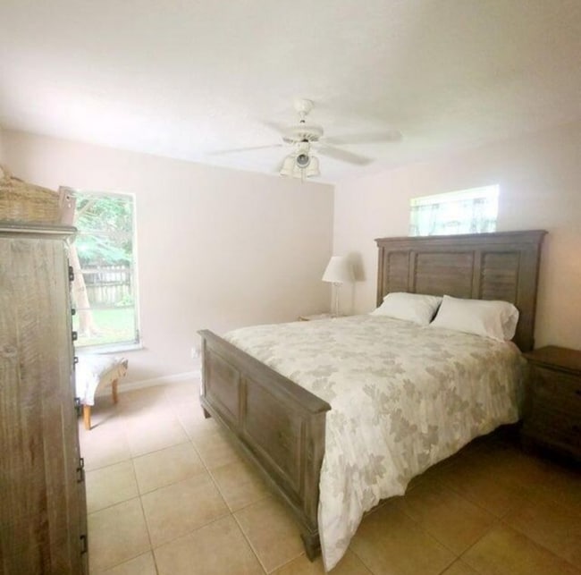 Photo - 4949 Belvedere Rd House